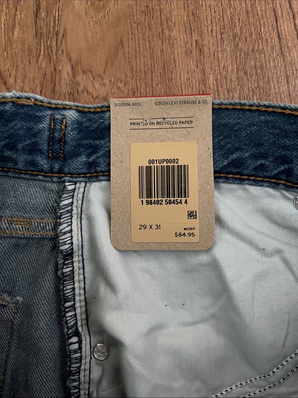 NWT Levi’s Cinch Baggy Wide Leg Jeans - Picture 15 of 15
